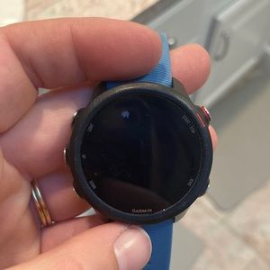 Garmin forerunner 245 music with charger and watchbands